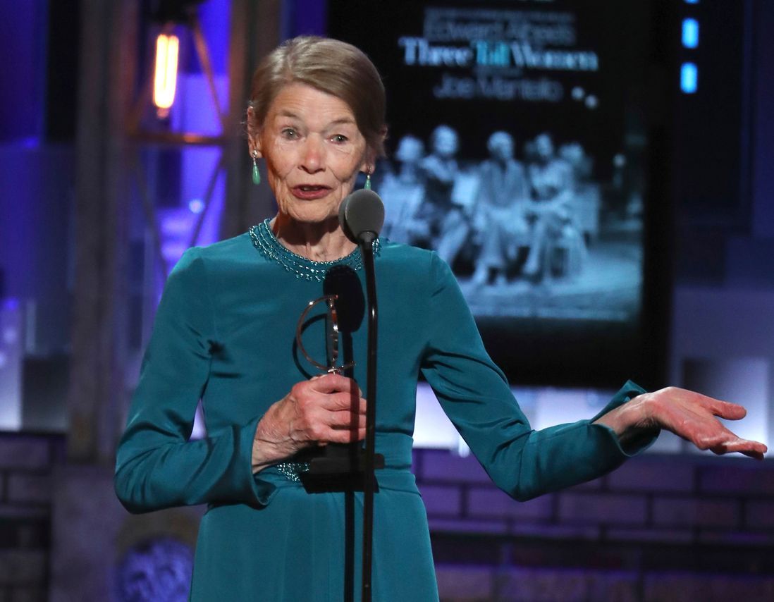 Glenda Jackson, who won best leading actress in a play for 'Three Tall Women'<br>( Michael Zorn/Invision/AP/REX/Shutterstock)